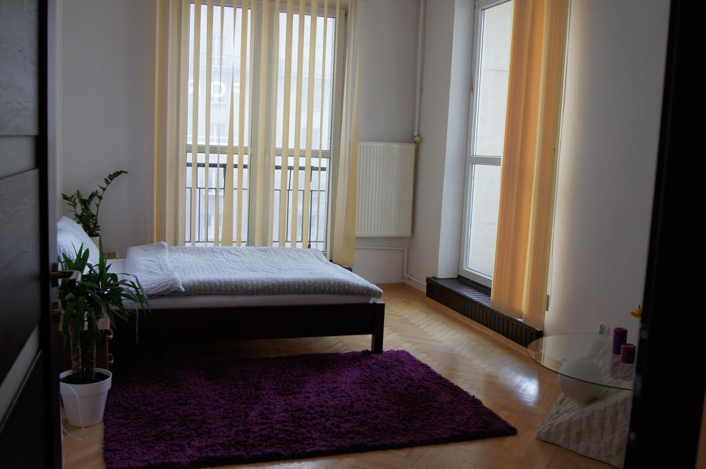 Krucza By Rental Apartments Varsóvia Exterior foto