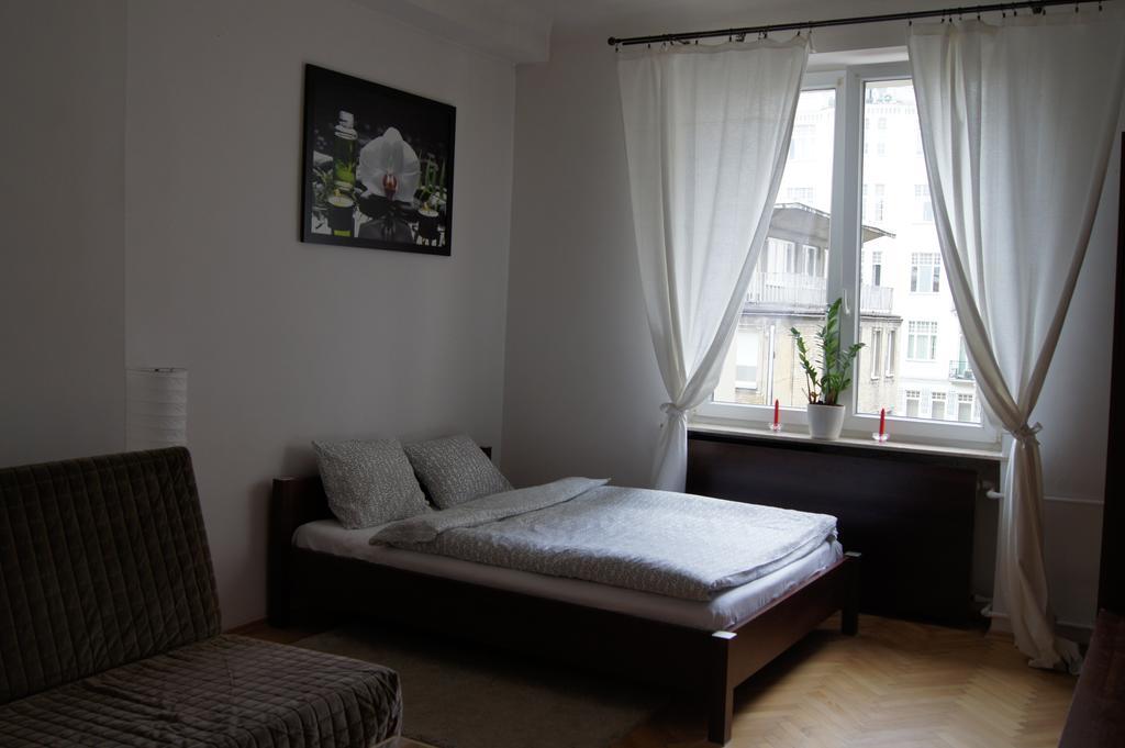 Krucza By Rental Apartments Varsóvia Exterior foto